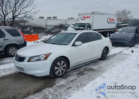 2010 Honda Accord 2.4 Ex-L из США, поврежденный, VIN 1HGCP2F84AA011162